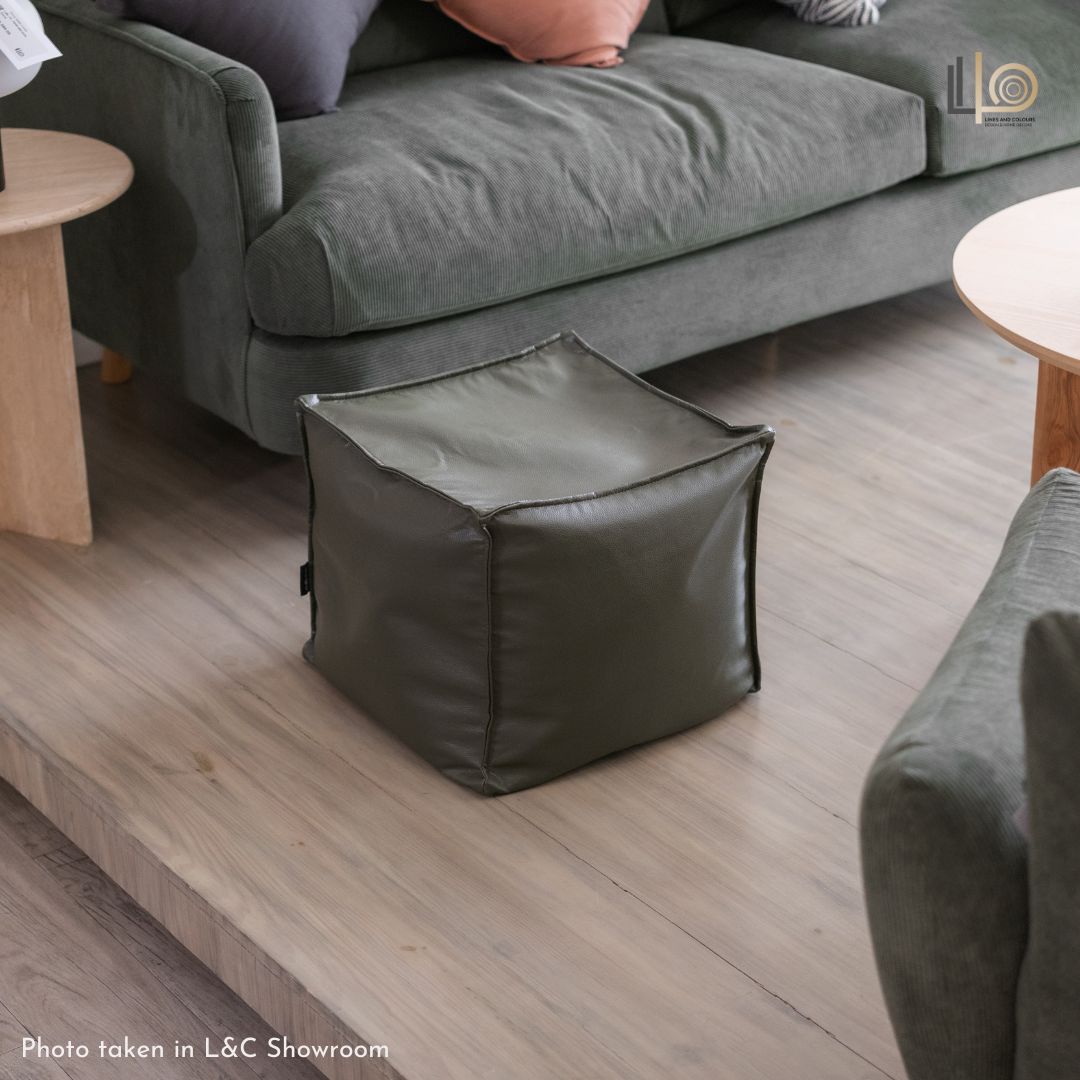 Afia Pouffe