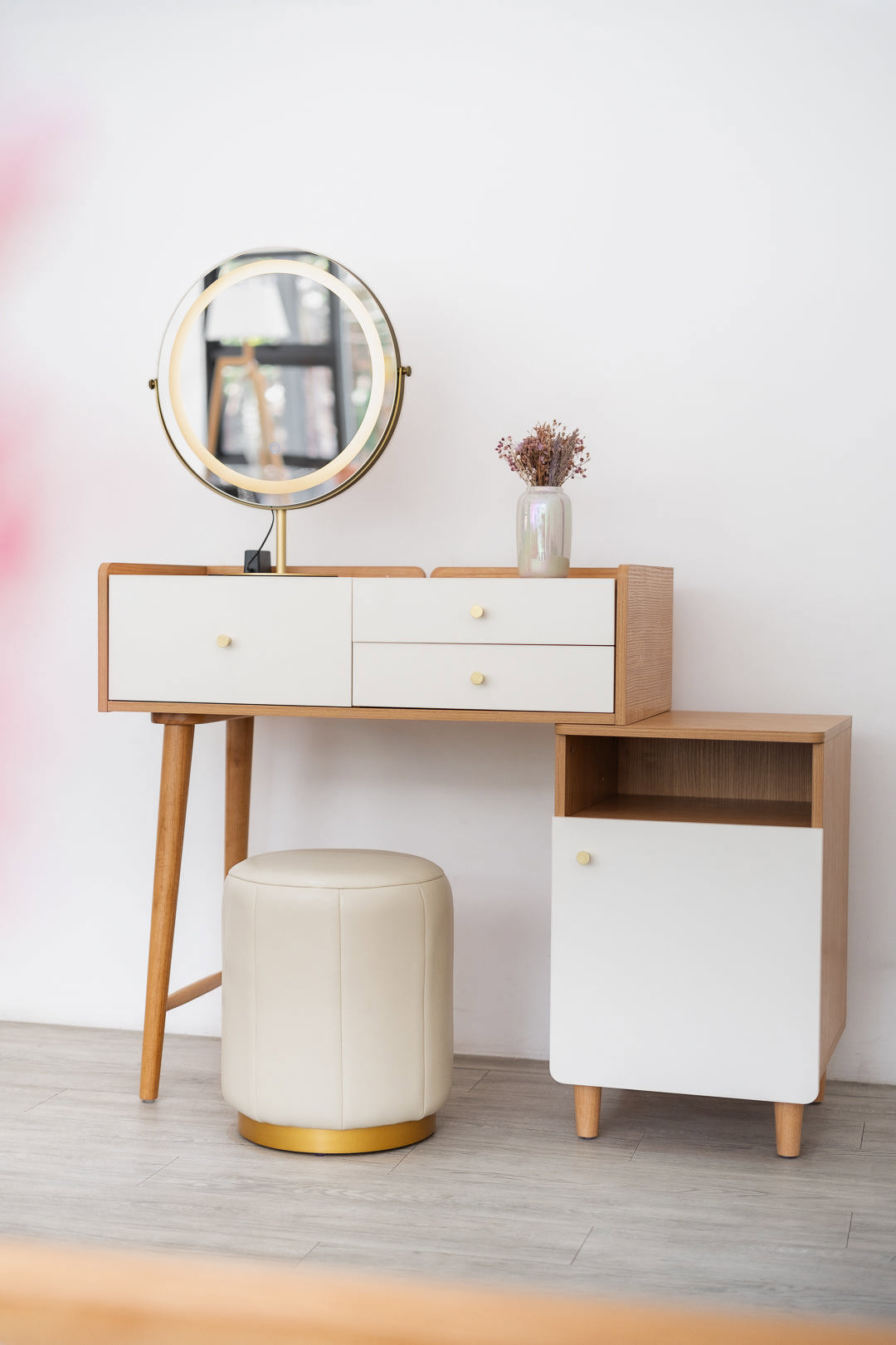 Euni Vanity & Mirror