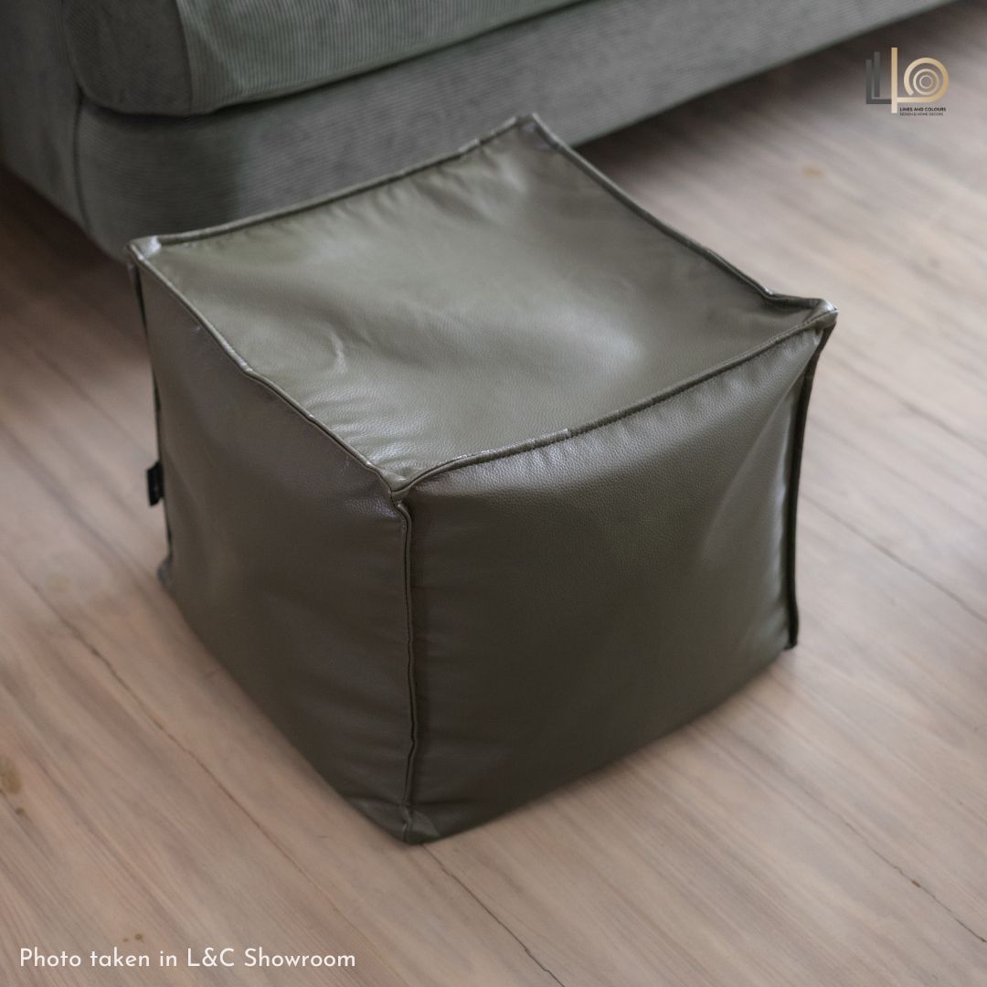 Afia Pouffe