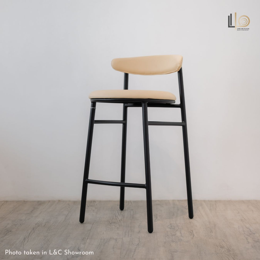 Jorae Bar Chair