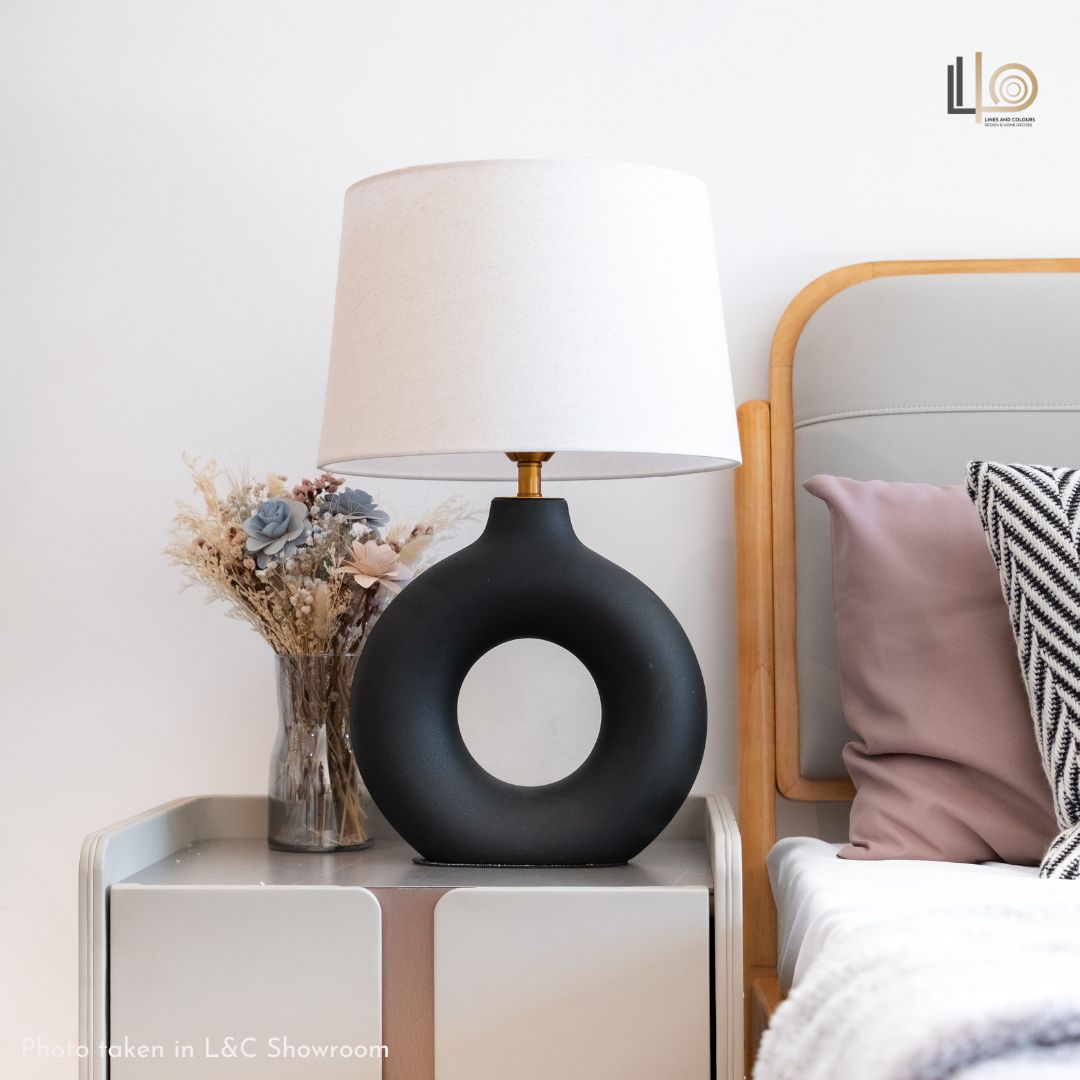 Ovalo Table Lamp