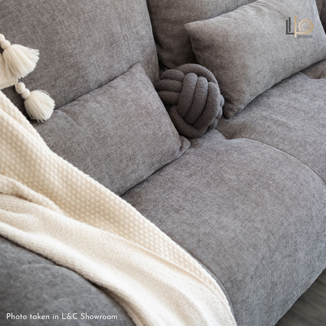 Saylo Sofa