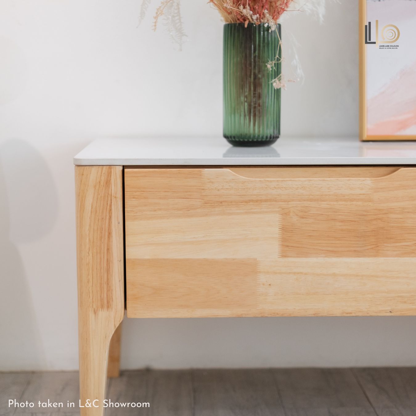 Luffa TV Stand
