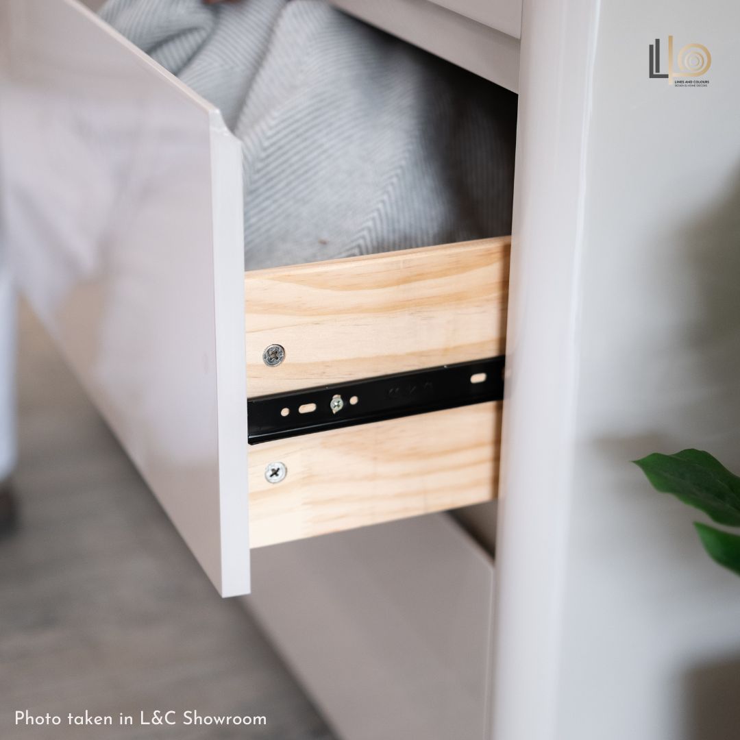 Portia Cabinet
