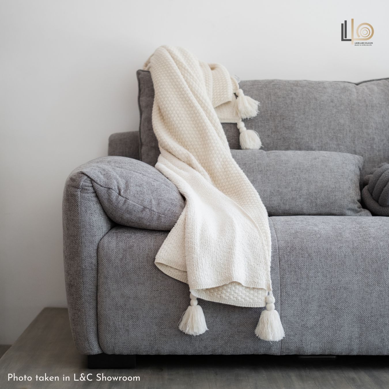 Saylo Sofa