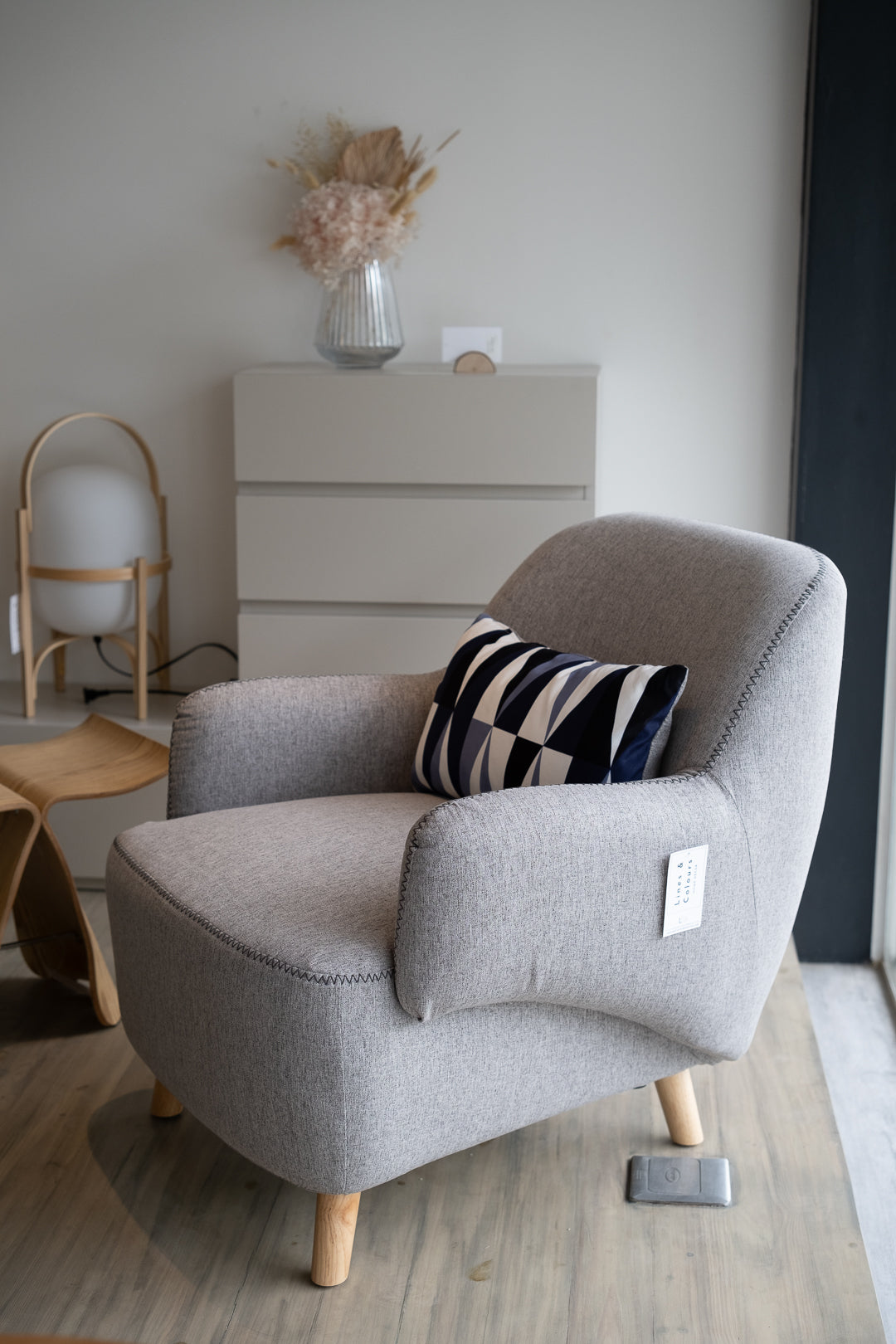Fensi Lounge Chair