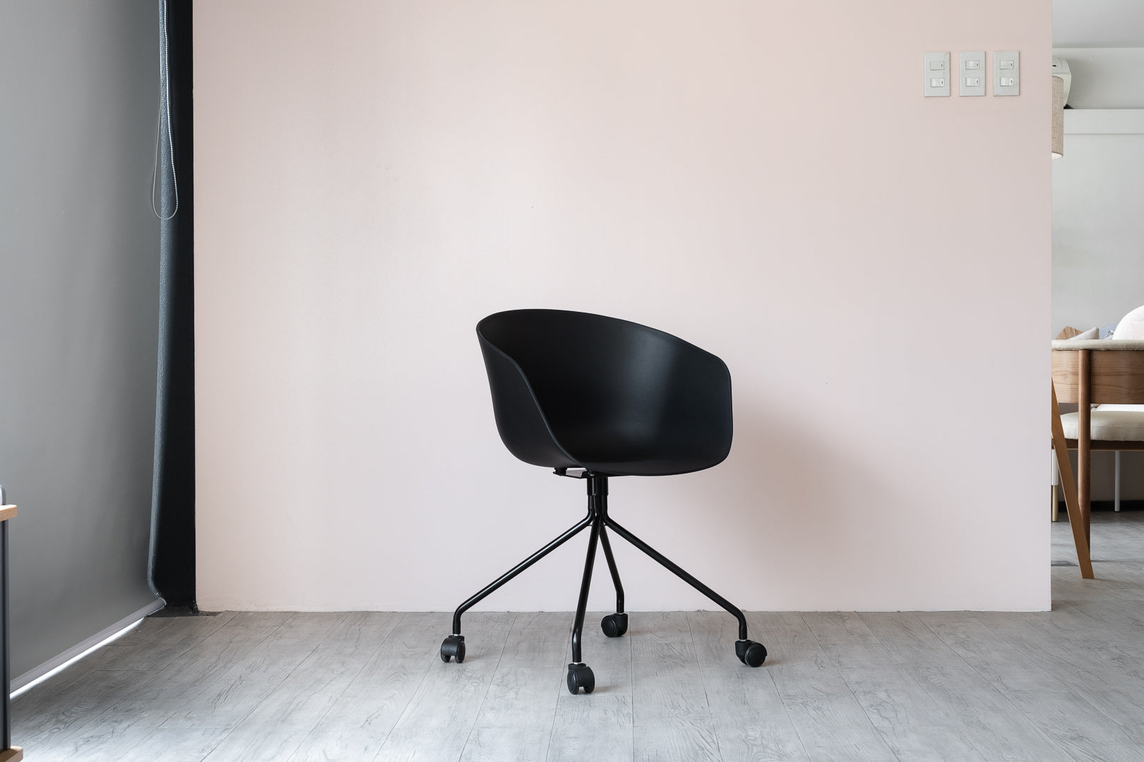 Safari Weil Chair