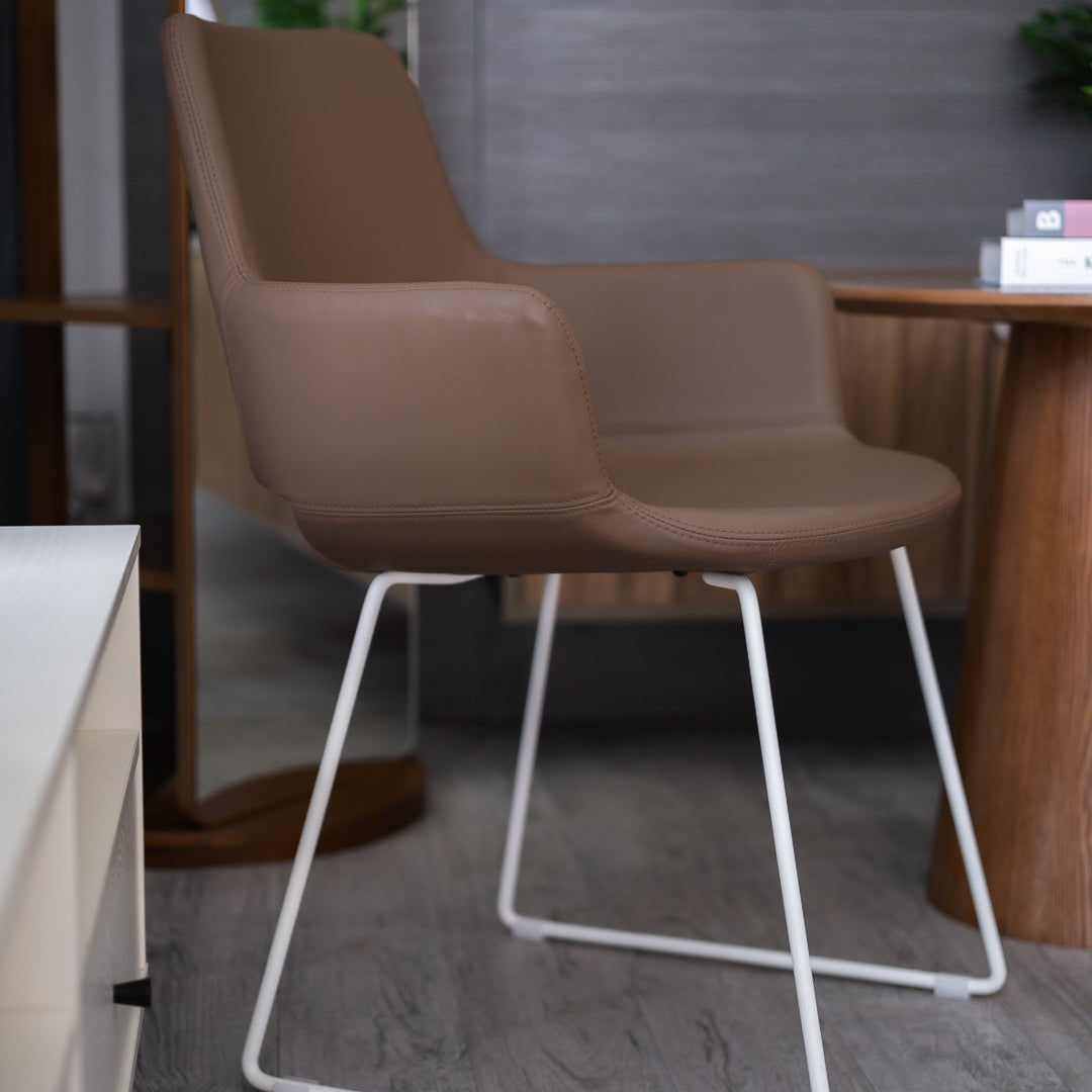 Voya Chair