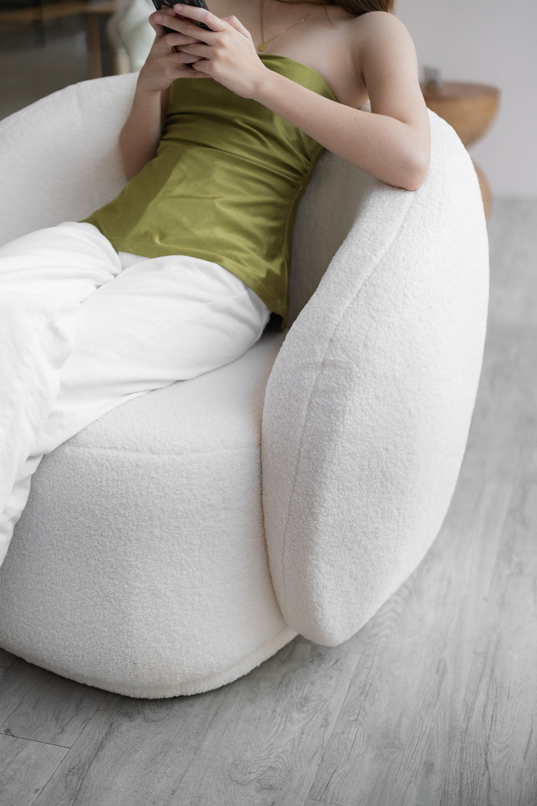 Comfy Mollis Lounge Chair