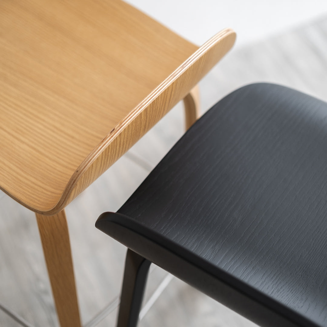 Fyami Barstool