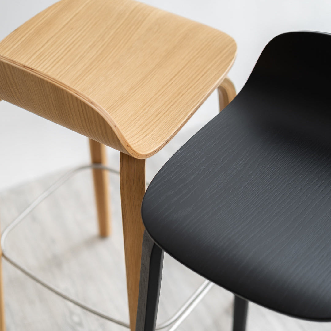 Fyami Barstool