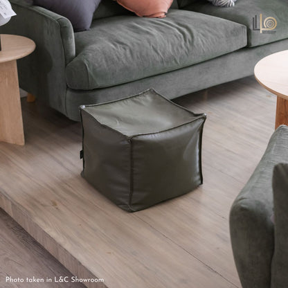 Afia Pouffe