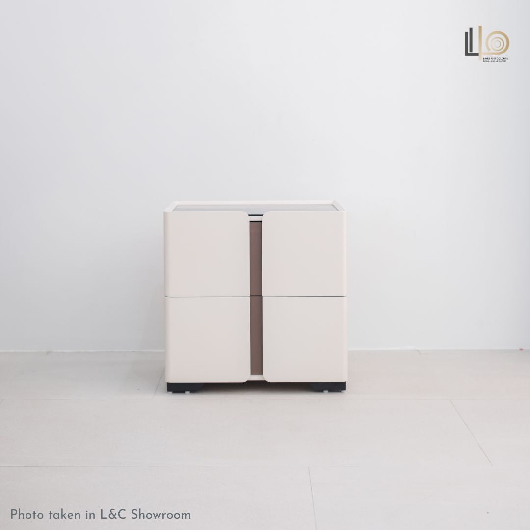 Hoemi Night Stand