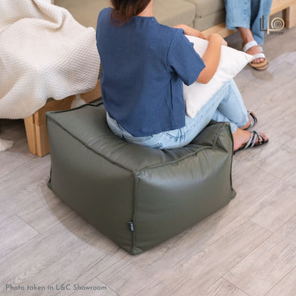 Afia Pouffe