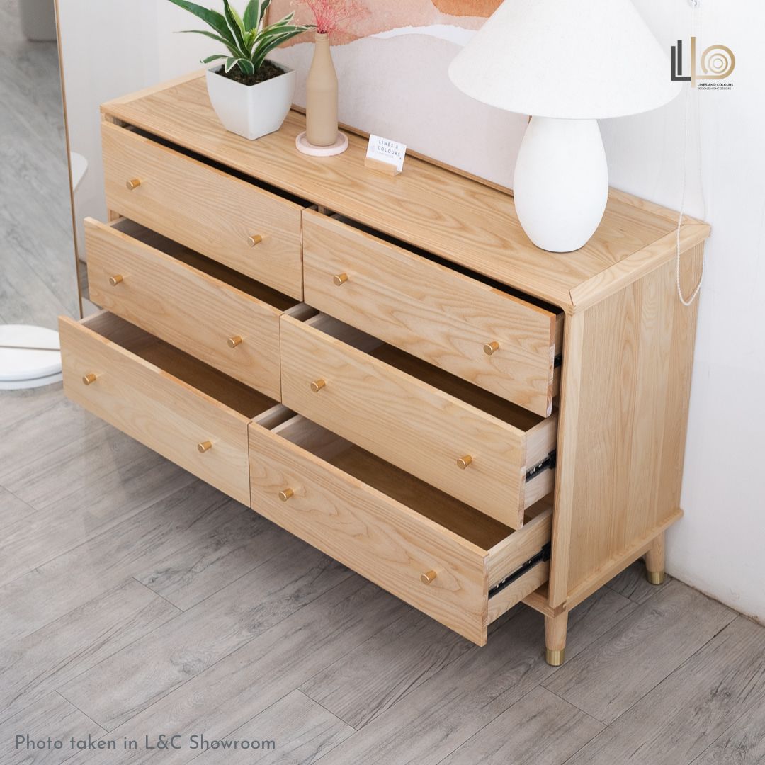 Daria Cabinet
