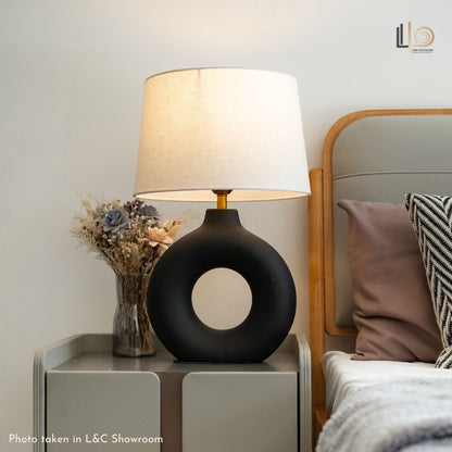 Ovalo Table Lamp