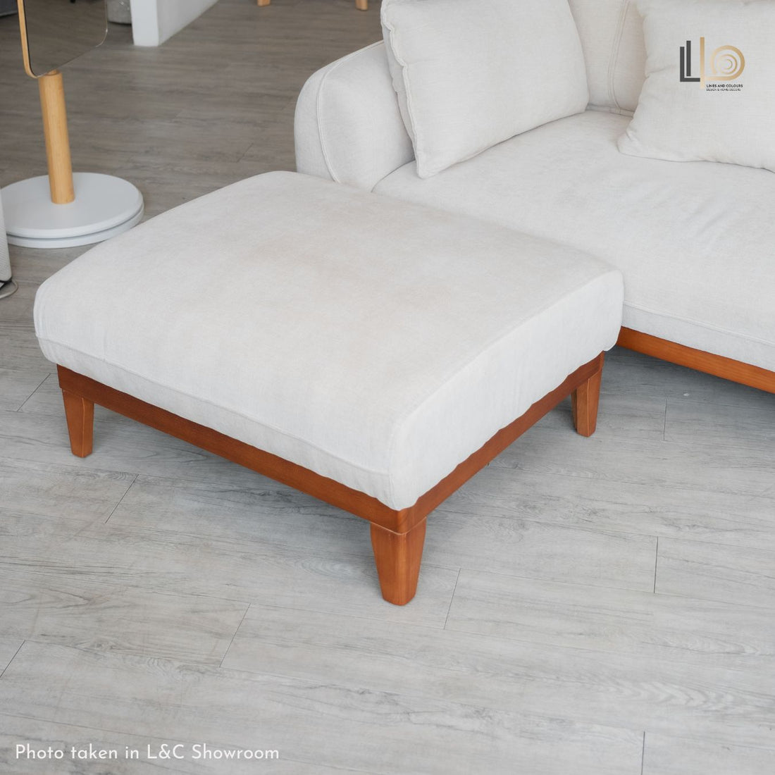 Sereia Sofa &amp; Ottoman