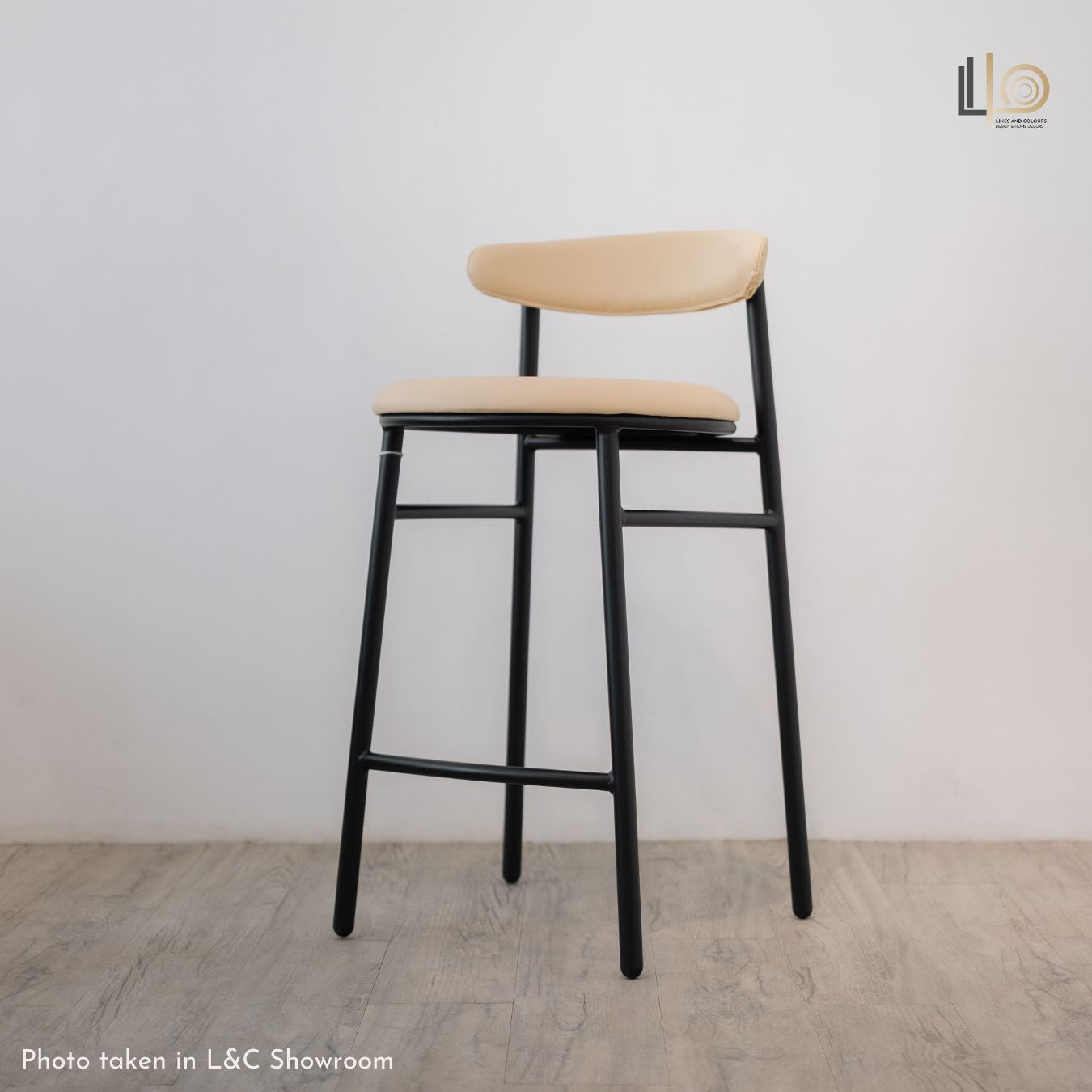 Jorae Bar Chair