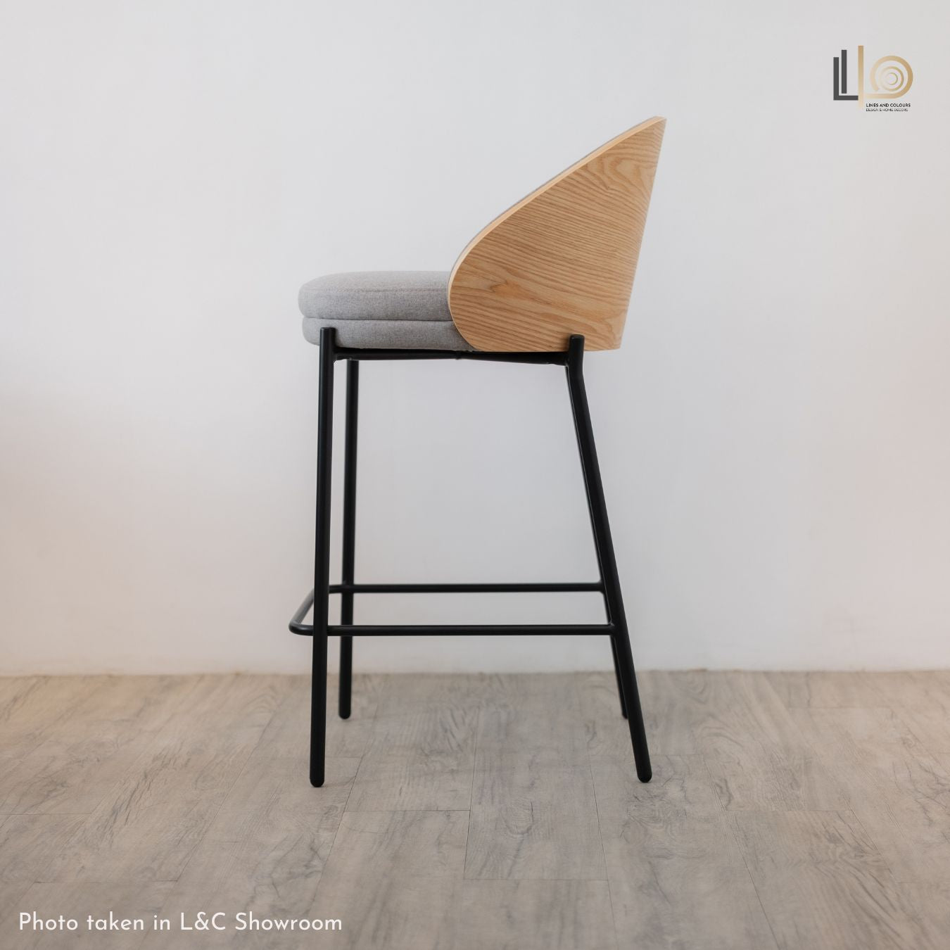 Yelvi Bar Chair