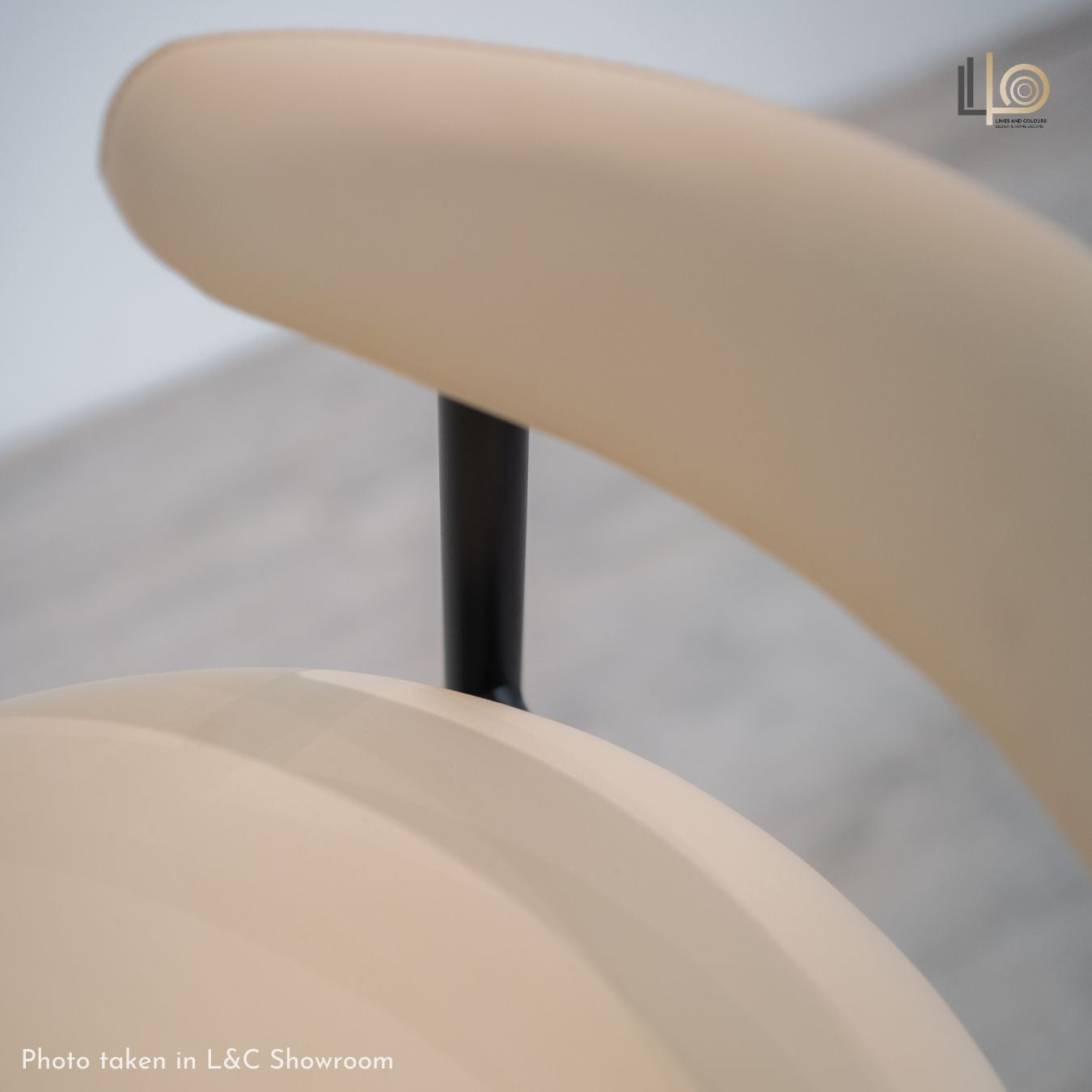 Jorae Bar Chair