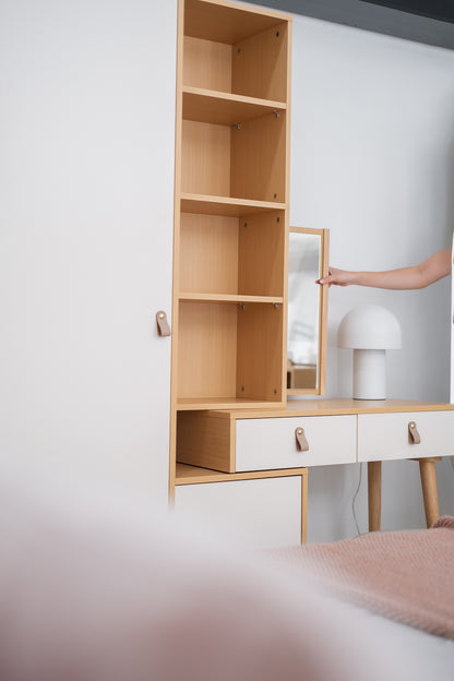 Caie Vanity Set