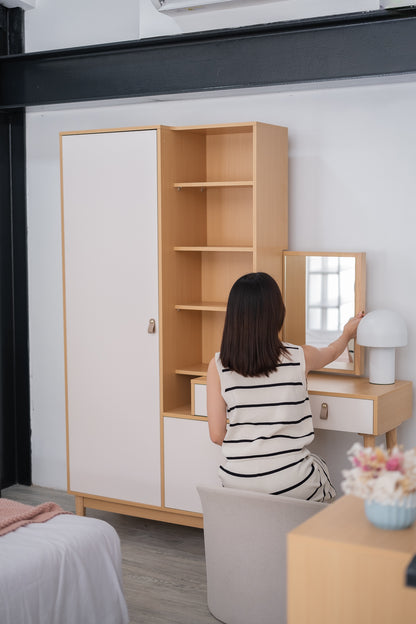 Caie Vanity Set