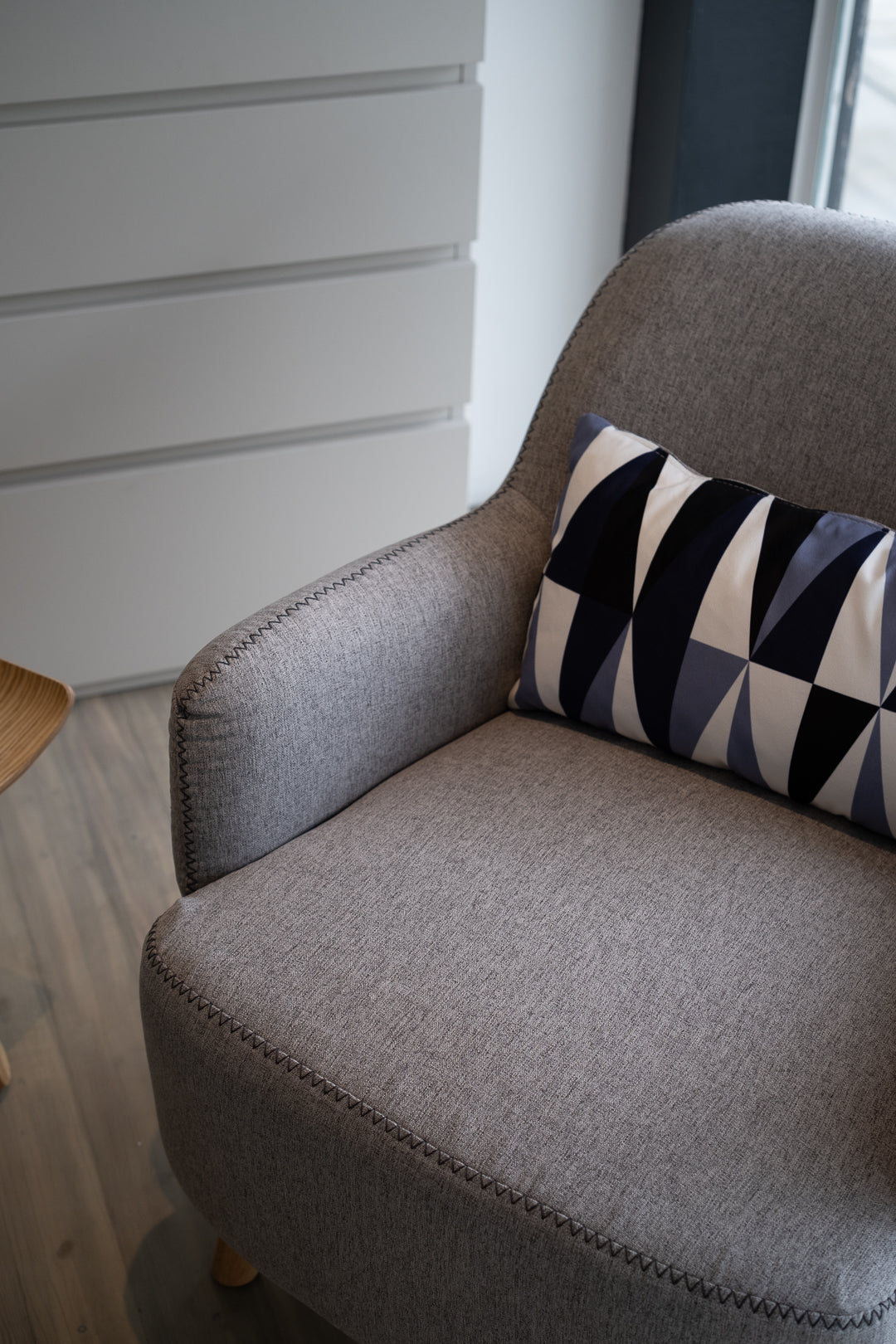 Fensi Lounge Chair