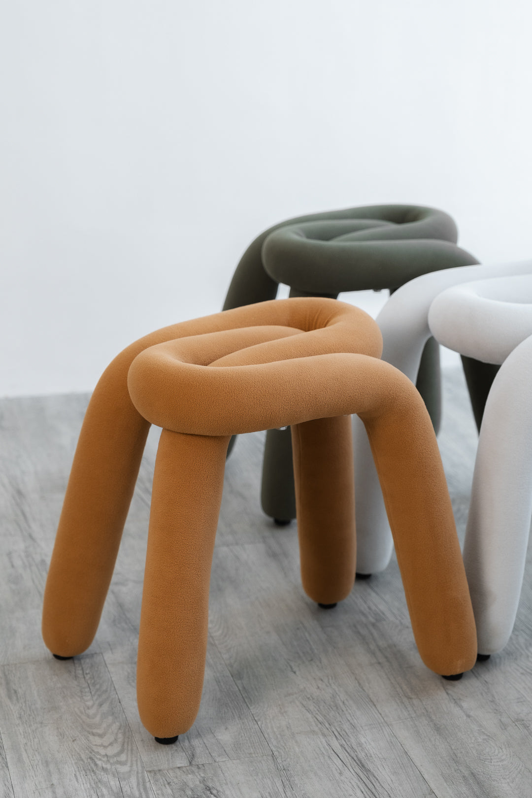 Salli Stool