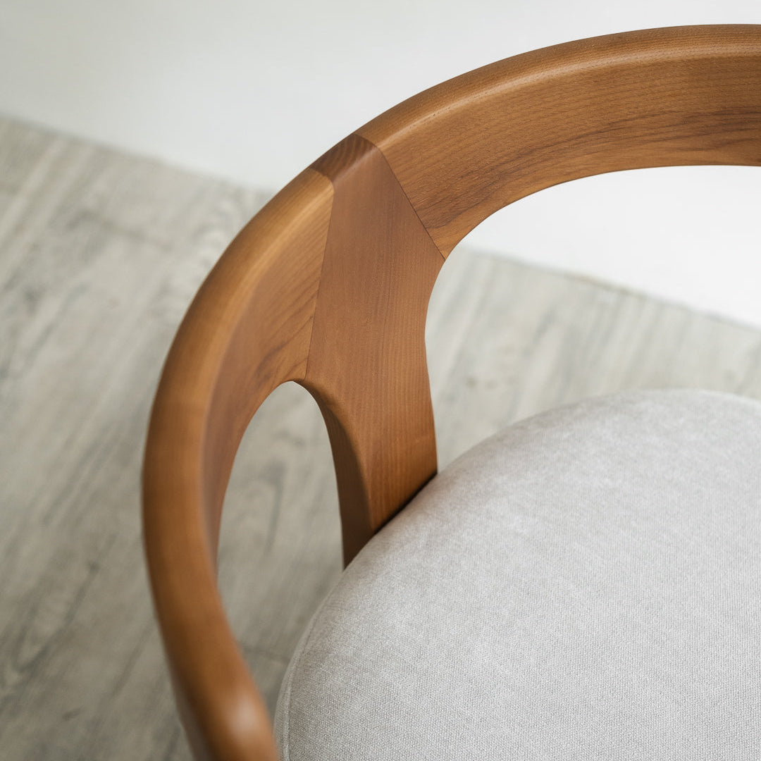 Afomia Lounge Chair