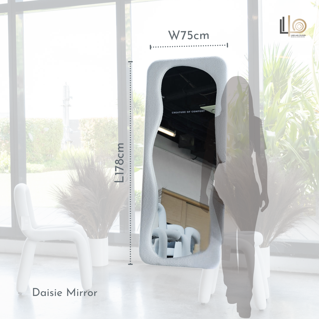 Daisie Mirror