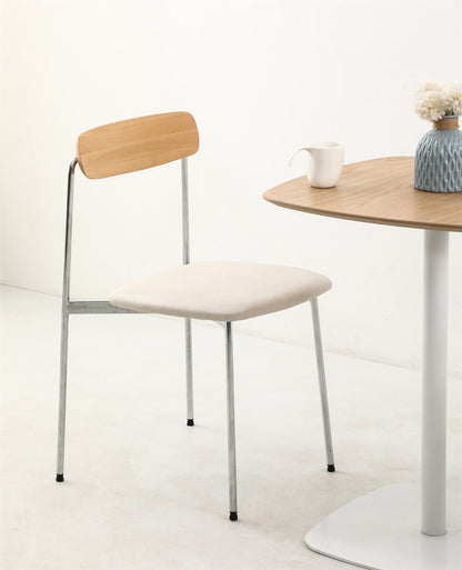 Wingu Chair